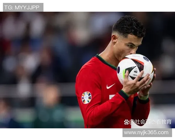 《足球巨星背后的故事：从绿茵场到人生巅峰的传奇之旅》