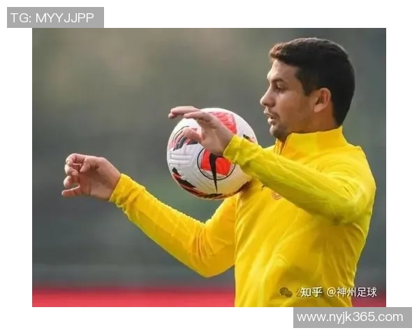 穿四号球衣的足球明星们：他们如何在绿茵场上书写传奇