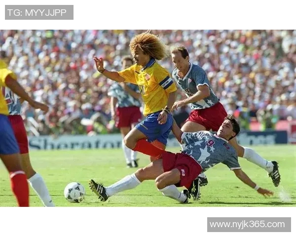 车内足球球星创意摆件装饰点亮驾驶空间彰显运动激情