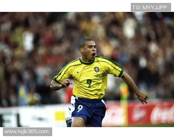 世界足坛一级球员盘点 知名球星与顶级表现的完美结合 世界足坛一级球员盘点 知名球星与顶级表现的完美结合