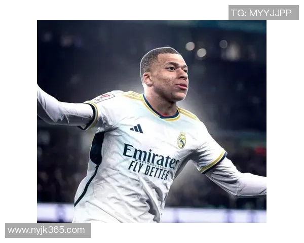 足球球星炫酷手饰高清大图展示个性魅力与时尚风采 足球球星炫酷手饰高清大图展示个性魅力与时尚风采